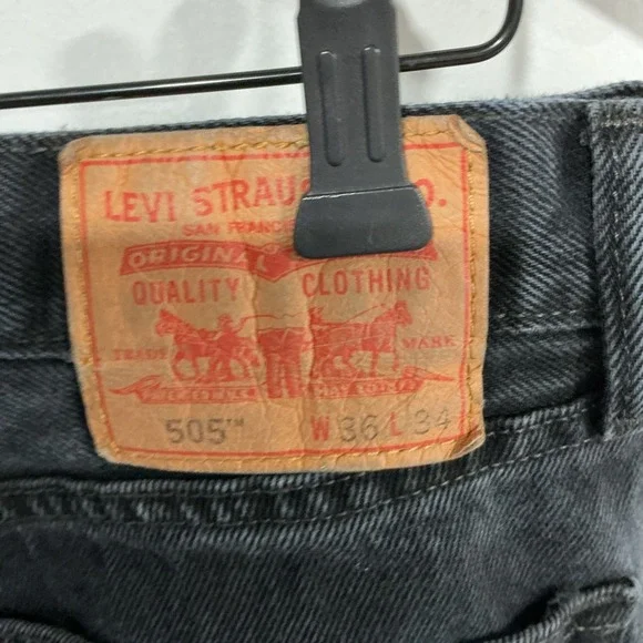 Levi's 505 Men's Regular Fit Jean, 36wx34L - Black, Classic - Picture 13 of 15